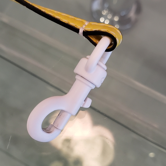 NWT - Valentino Garavani white Rockstud spike yellow card holder/key chains - Picture 5 of 10